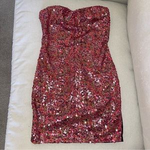 Strapless Pink Sequins Bodycon Mini Dress